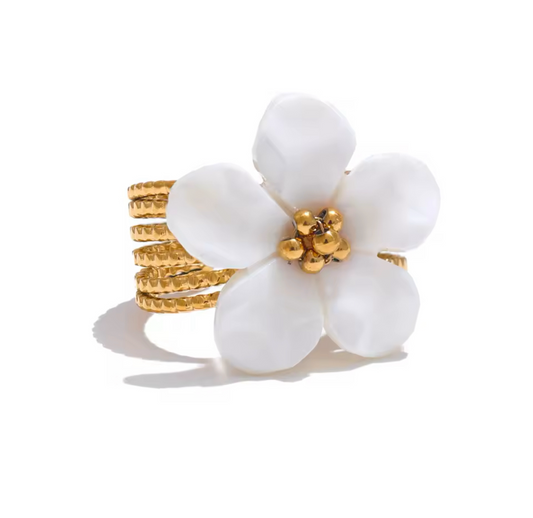 Pearl Flower ring 💧